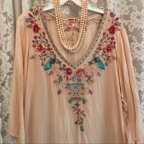 JOHNNY WAS * NWOT Shell Pink Emboidered Peacock Cupra Tunic Top - Picture 2 of 4